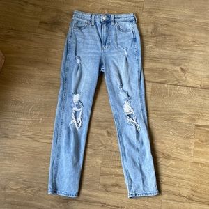 Hollister Ultra High Rise Mom Jean